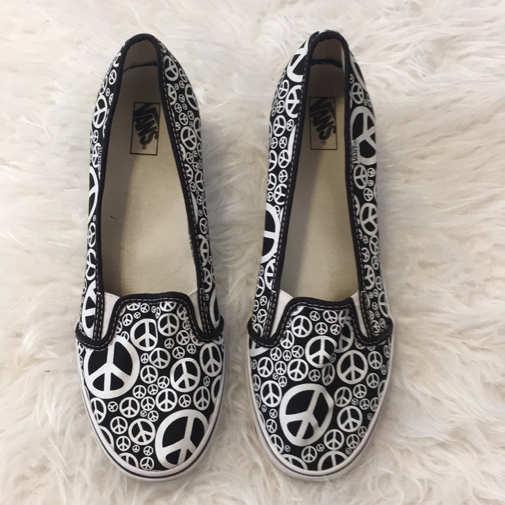 Vans KVD style slip-on Peace Sign wedge size 11
